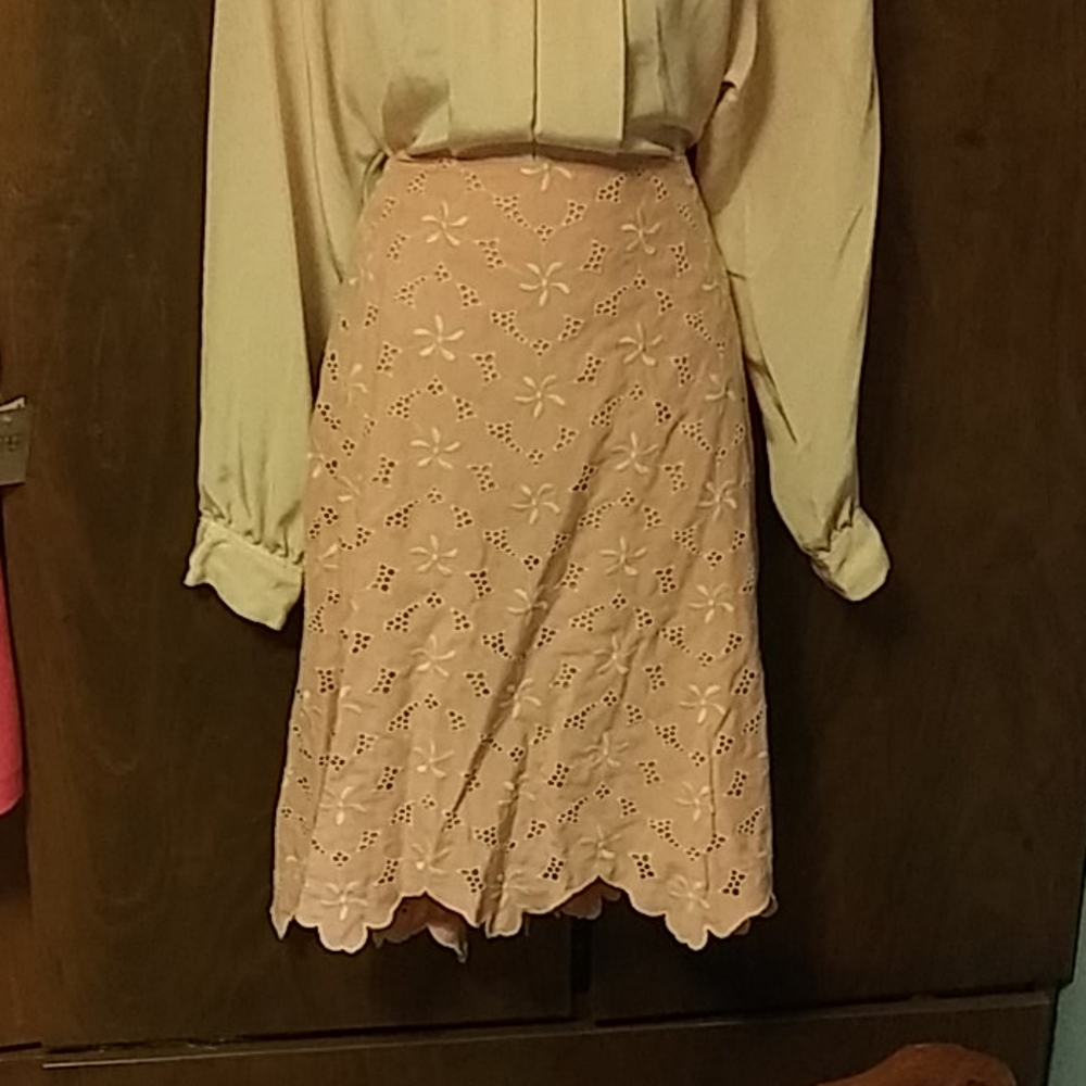 NWT TOMMY BAHAMA SILK PINK W/EMBROIDERY SKIRT